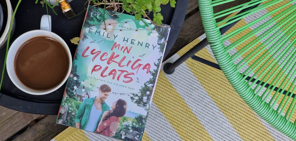 Recension: “Min lyckliga plats” av Emily Henry