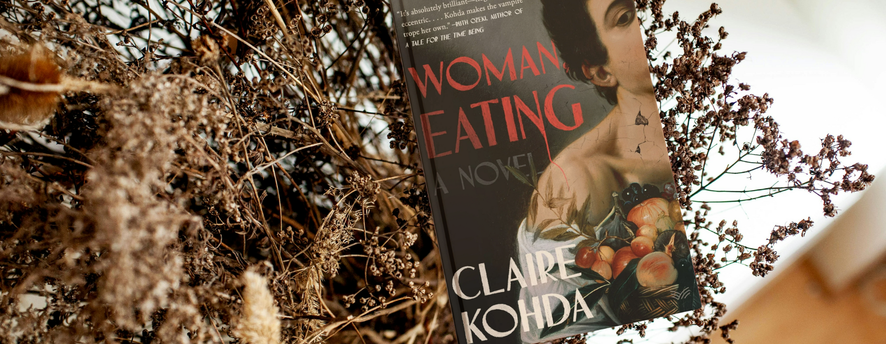 "Woman, eating" av Claire Kohda