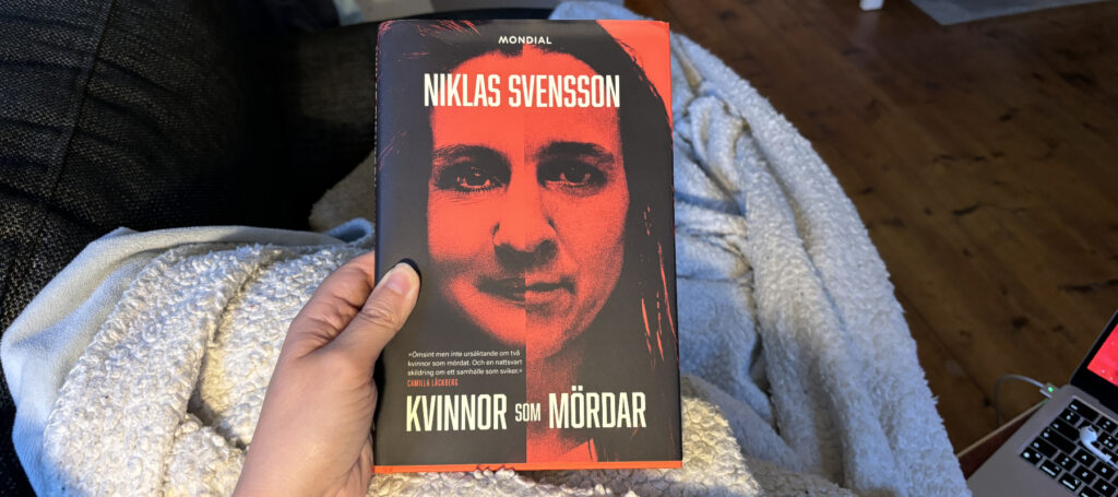 Recension av boken "Kvinnor som mördar" av Niklas Svensson