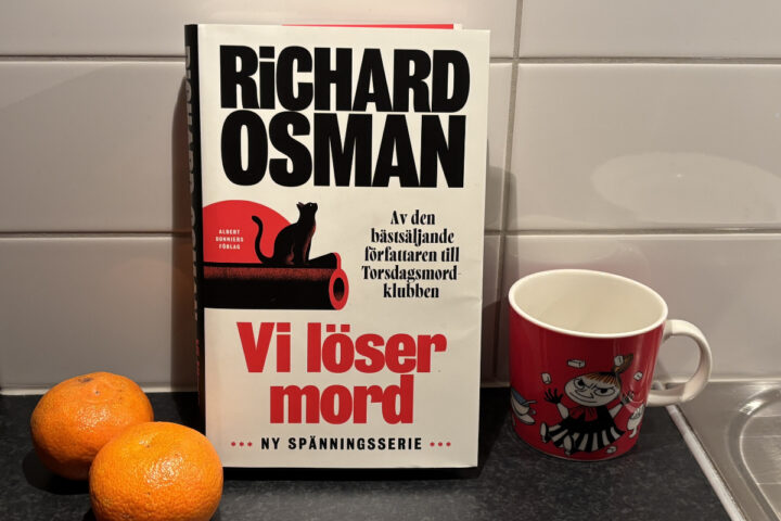 Recension av "Vi löser mord", skriven av Richard Osman som även skrivit boken "Torsdagsmordklubben"