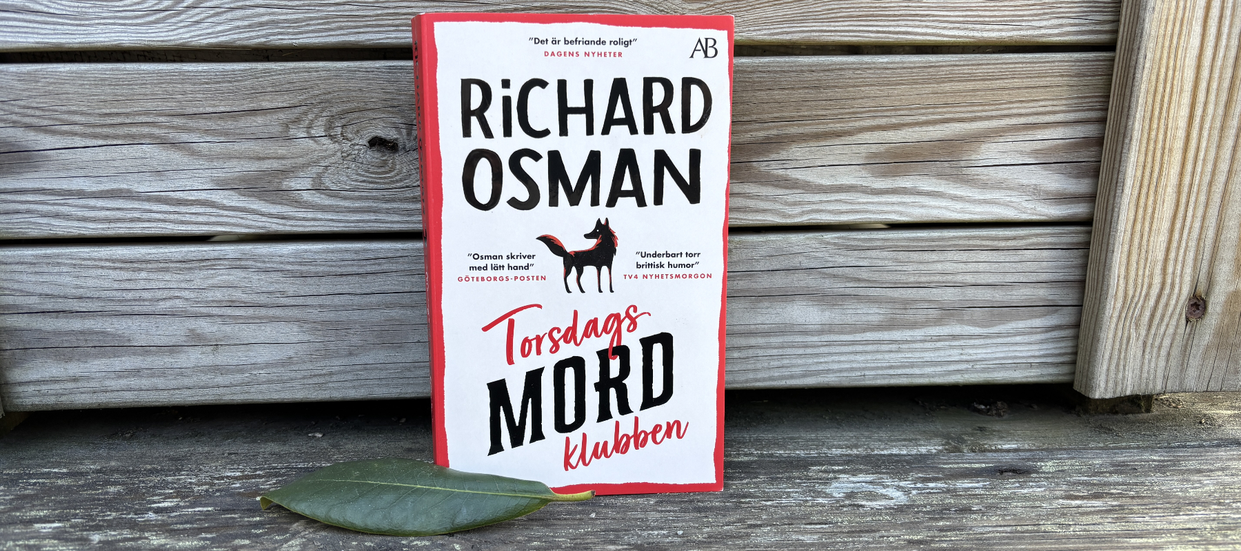 Recension av Richard Osmans charmiga deckardebut "Torsdagsmordklubben".