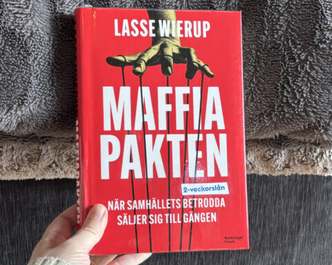 Recension av Lasse Wierups samhällskritiska bok "Maffiapakten"