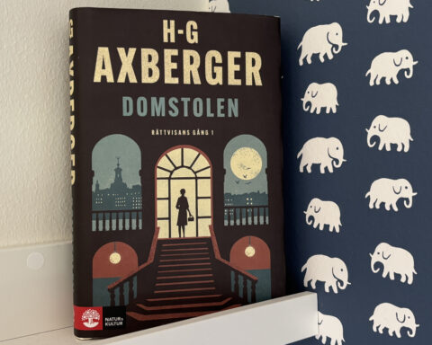 Recension av "Domstolen", skriven av Hans-Gunnar Axberger
