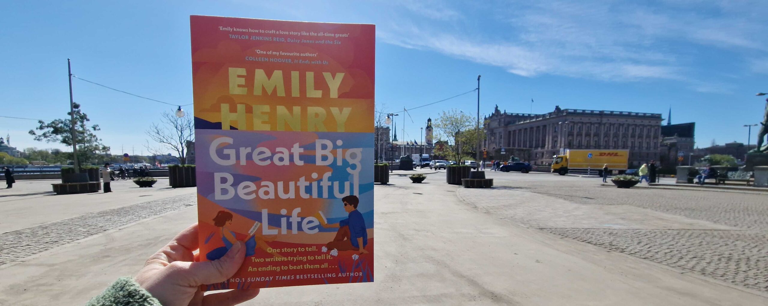 "Stora vackra liv" av Emily Henry