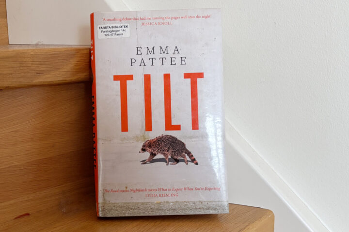 Bokrecension av "Tilt" av Emma Pattee