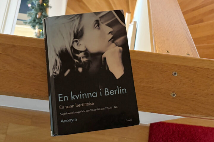 Recension av "En kvinna i Berlin", en autentisk dagbok skriven av en kvinna bosatt i Berlin under slutet av andra världskriget