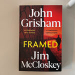 "Framed" är en bok med tio sanna berättelser om oskyldigt dömda män i USA, skriven av John Grisham och Jim McCloskey