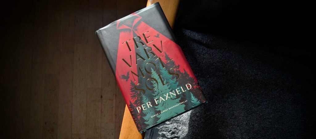 Tre varv motsols av Per Faxneld