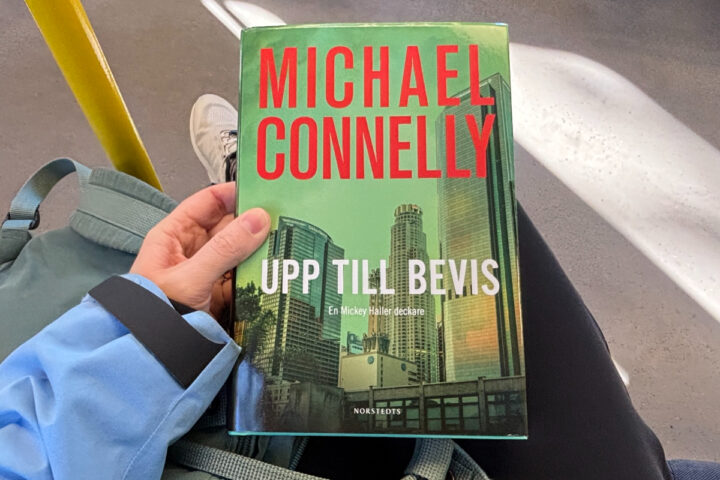 Recension av "Upp till bevis", en bok om Mickey Haller av Michael Connelly